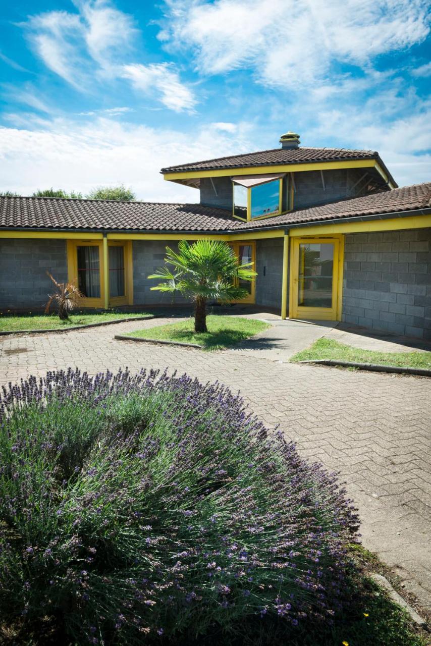 Domaine De Sainte-Croix Hotel Buitenkant foto