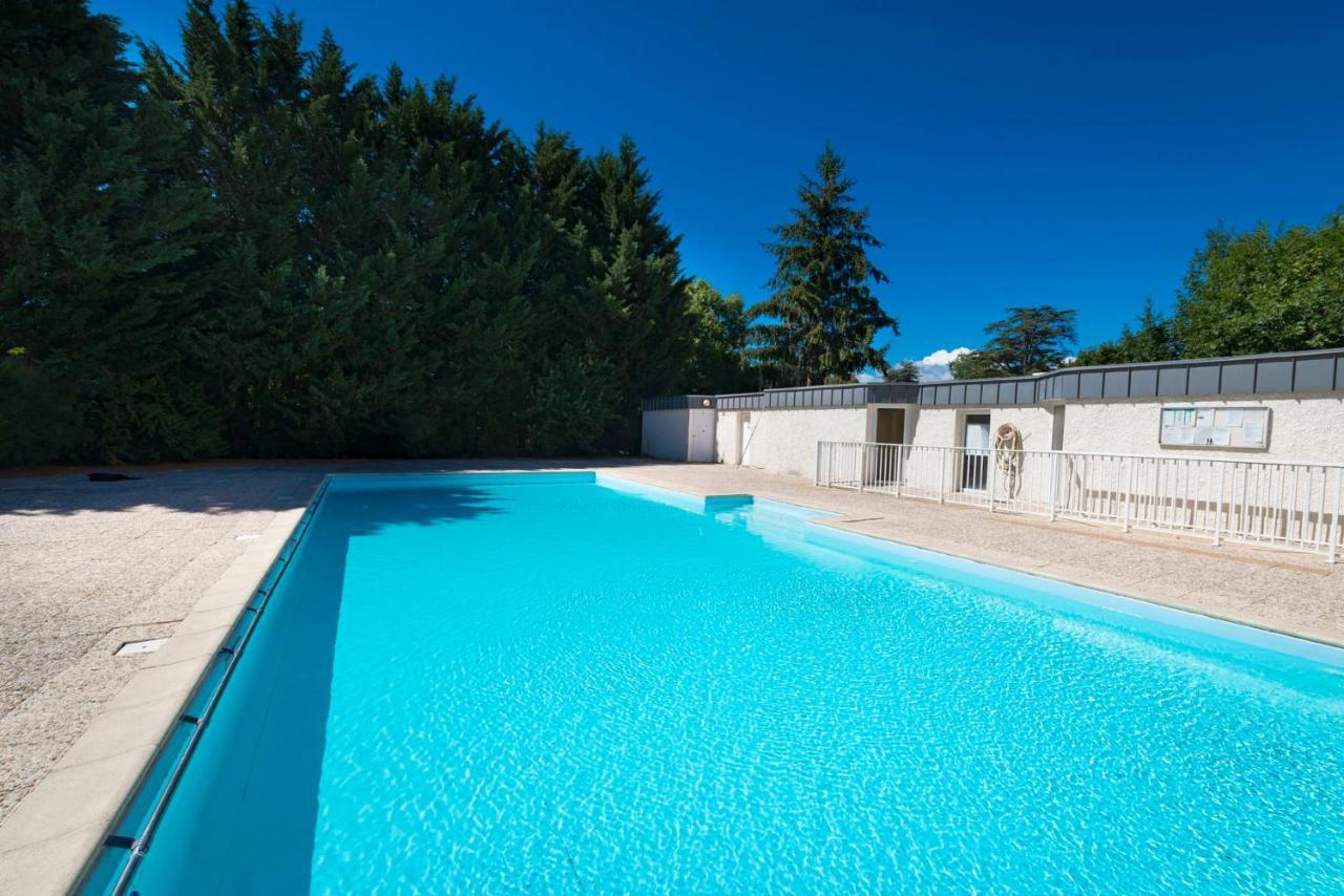 Domaine De Sainte-Croix Hotel Buitenkant foto